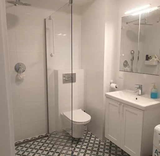 شقة Pod Zlotym Bocianem شفيدنيتسا